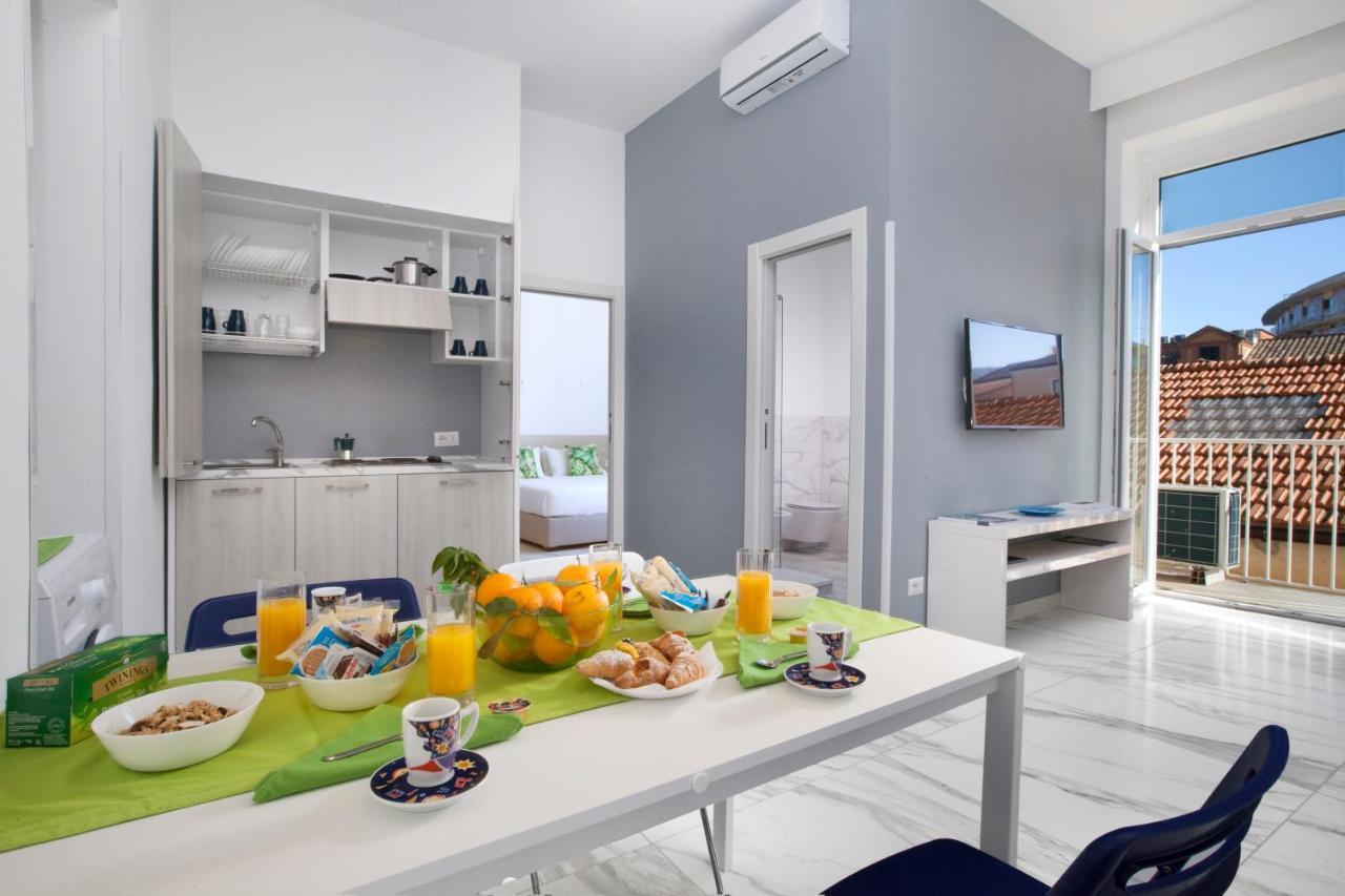 Apartament Piazza Tasso Max 1 Półwysep Sorrentyński Zewnętrze zdjęcie